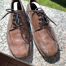 Herrenschuhe, Größe 42, braun Ziernähte leicht Leder