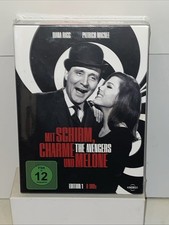 Mit Schirm, Charme und Melone