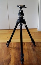 Manfrotto 055 CB Stativ mit Manfrotto 168 Kugelkopf und Schnellwechselplatte