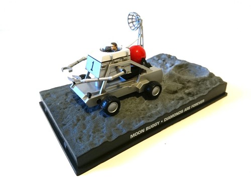 Moon buggy james bond - bond, 007