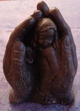 Dorothea Steigerwald Figur - Betende Hände mit Kind - mit Krakelee - 17cm Hoch