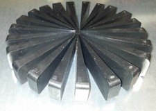 22 STÜCK SCHWARZE MASSIVE