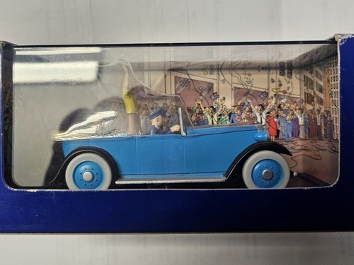 Tim und struppi auto der - struppi,