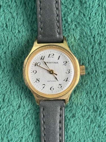 Vintage gold tone pratina - vintage, gold-tone