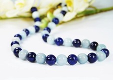 Schöne Halskette aus