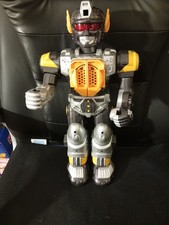 Simba Toys China Roboter läuft auf geeignetem Untergrund ca. 40cm. hoch