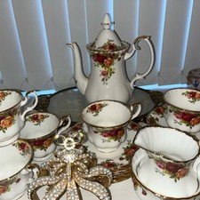 Royal Albert Old Country Roses