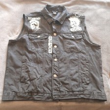 Punk Weste Kutte 4 Aufnäher 1000 Nieten 5 Buttons Zum Basteln Größe 4XL wie 2XL 