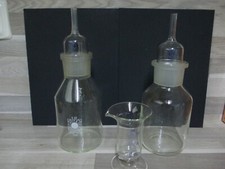 Konvolut alt Jenaer Glas Schott Mainz Laborflaschen Messbecher Breda W & Co Glas