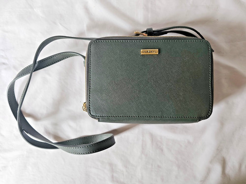 Eine grüne ledertasche pinko - grüne,