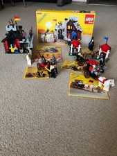 Lego Ritterschenke 6067 und 2 Burgwachhäuschen 6035 sowie weiteres Zubehör