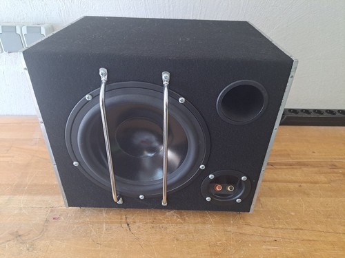 Auto subwoofer bassbox - 10",