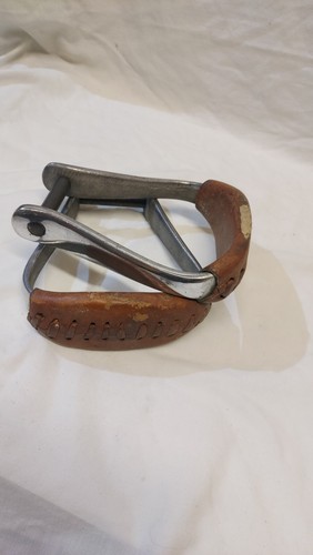 Aluminium western striurrups - aluminium,