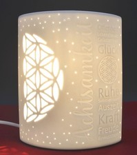 Porzellan-Lampe Ellipse "Achtsamkeit" weiß ca.20 x 17 x 10 cm (H/B/T)