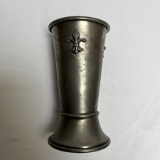 Dekorative Zinn Vase  Zinnbecher mit Relief Höhe 17cm