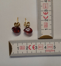 Älterer Ohrstecker mit Bernstein