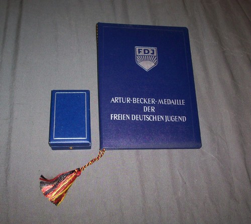 Jung pionier abzeichen etui - jung,