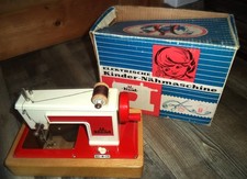 Regina Kinder Blech -Nähmaschine mit OVP,  Western Berlin, 40er/ 50er Jahre