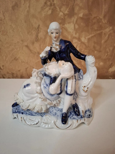 Porzellanfigur - , –