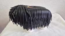 Designer Handtasche Wuschel Hund Schwarz - Clutch Tasche zum Ausgehen Beine weiß