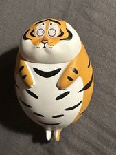 popmart / 52 toys  Tiger can be everything