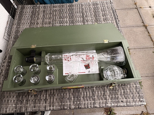 Red army vodka kalaschnikow - army,