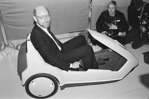 Das neue elektrofahrzeug sir - das,
