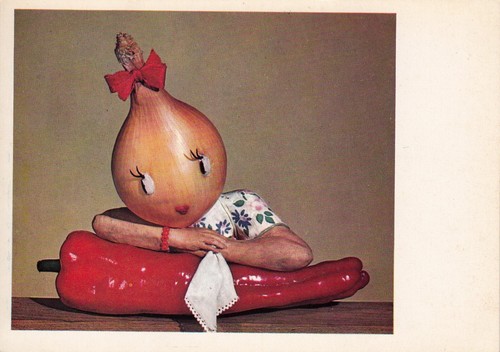 Zwiebelmädchen auf paprika - auf,