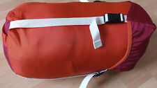 Roter Damenschlafsack von Vaude Sioux 800, Gewicht 1400 g