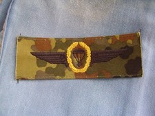 Bundeswehr Tätigkeitsabzeichen Fallschirmspringer gold auf Flecktarn Luftwaffe