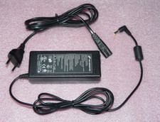 MEDION AKOYA E6424 Notebook Netzteil FSP FSP065-RHC / 19V - 3,42A - 65W