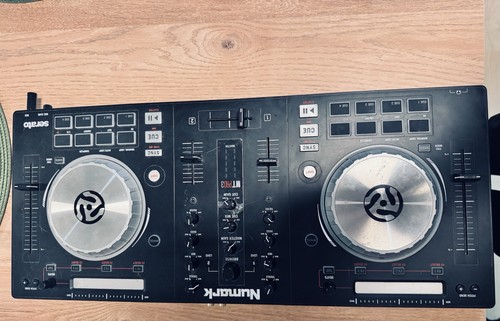 Numark mixtrack pro - mixtrack, 3