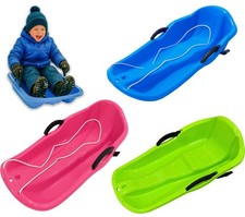 Kinderschlitten mit Bremsen & Zugseil – rutschfest, leicht, 3 Farben, 84x39 cm