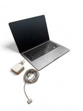 Apple MacBook Air 13" M3 16GB 512GB Space Grau QWERTZ 54 Ladezyklen