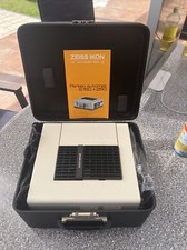 ZEISS IKON Diaprojektor PERKEO S150 150W funktionsfähig +Koffer +Handbücher +Zub