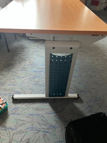 Bürotisch form mit - l, eckteil