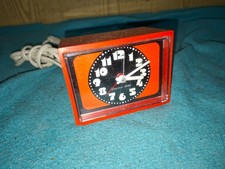 alter elektrischer Wecker - Tischuhr