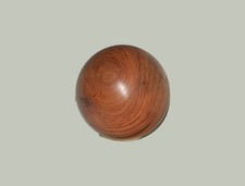 Kugel aus Holz (Kirsche)