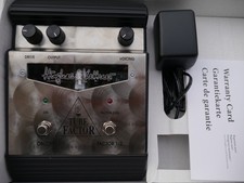 Hughes & Kettner Tube Factor MK II, Röhren-Verzerrer, unbenutzt