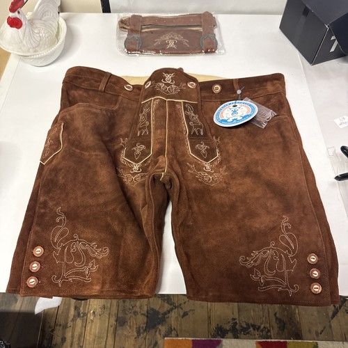Pair brown suede - 1,