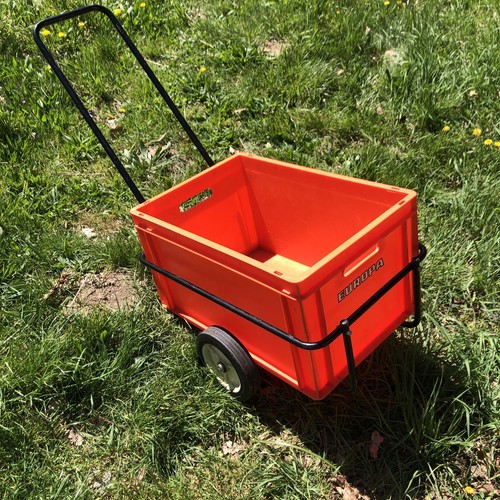 Kleiner ziehwagen schubkarre - kleiner,