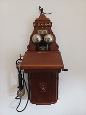 Antikes Wandtelefon L.M