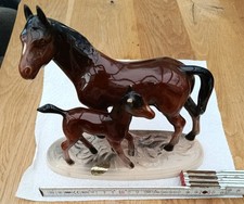Alte KATZHÜTTE Porzellanfigur - Pferd mit Fohlen 