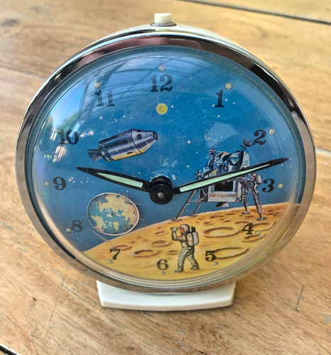 Vintage space age - space,