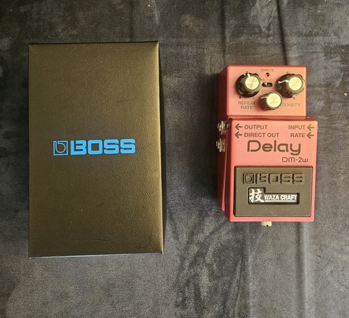 Boss delay effektpedal - delay,