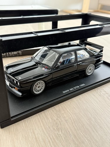 Autoart millennium bmw e30 - millennium,