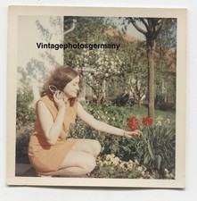 Z3058 Foto 60er Jahre hübsche Frau Kleid Beine Nice