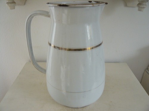 Alter grosser emaille - grosser, krug