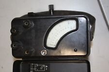 altes Isolations- und Spannungsmessgerät Siemens mit Kurbelinduktor