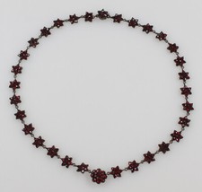 Schönes altes Collier